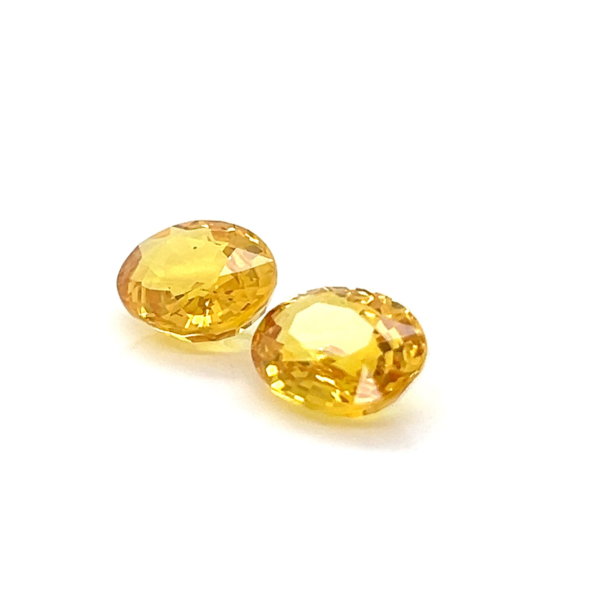 YELLOW SAPPHIRE OVAL