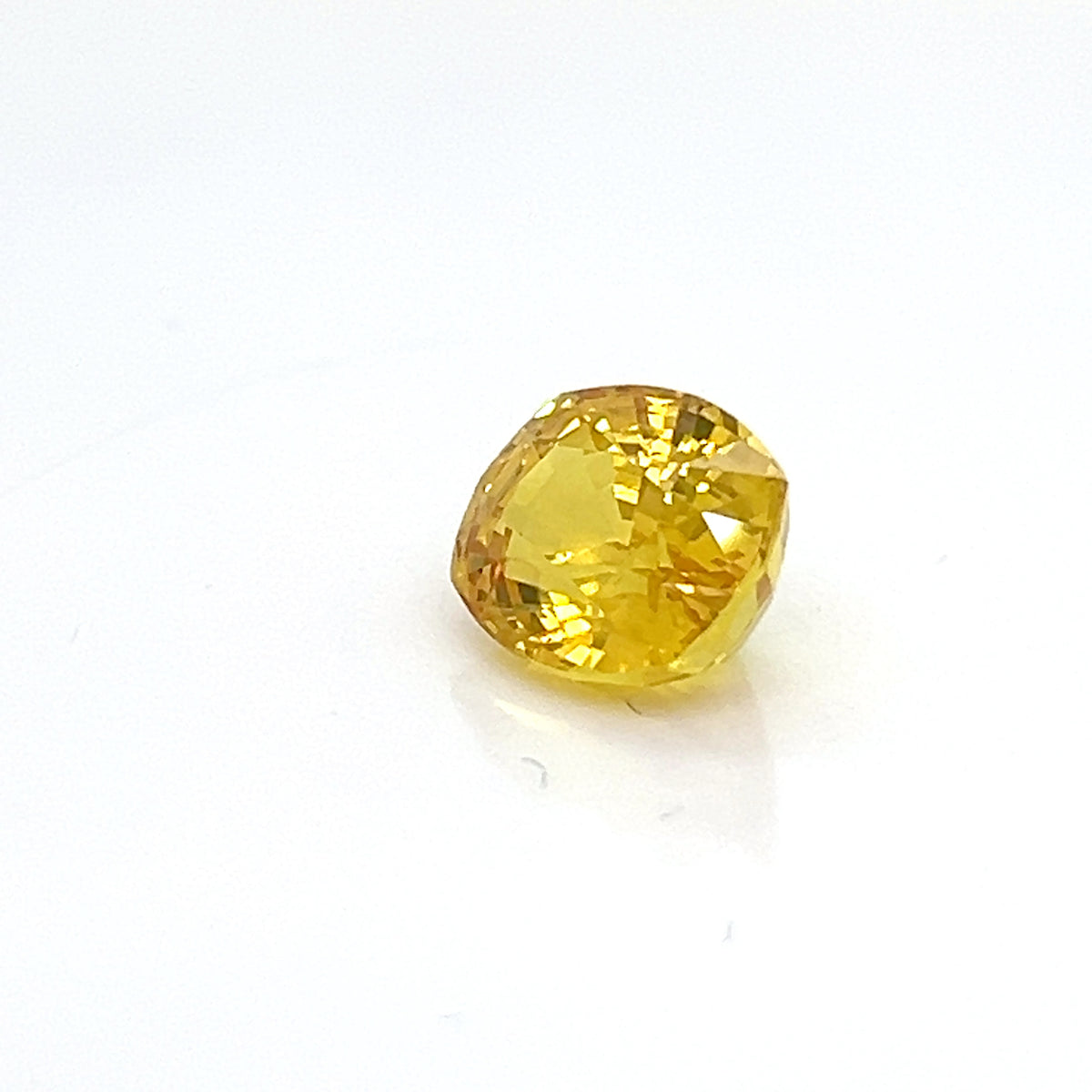 YELLOW SAPPHIRE CUSHION