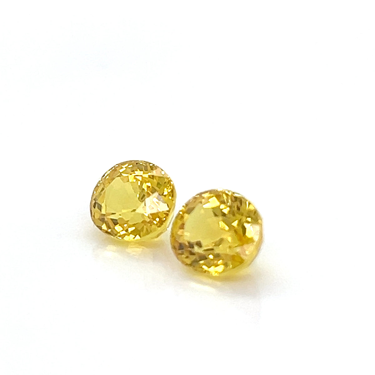 YELLOW SAPPHIRE OVAL
