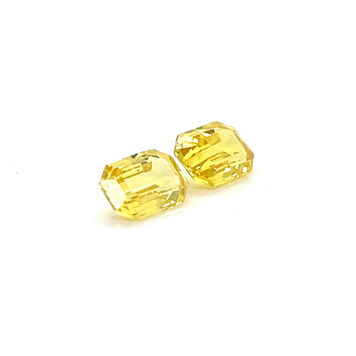 YELLOW SAPPHIRE EMERALD CUT