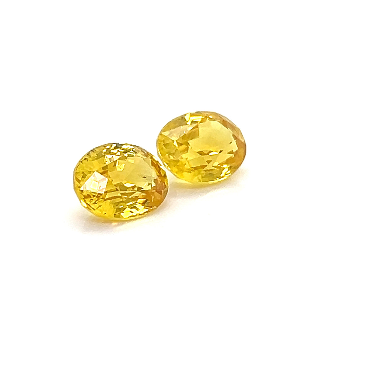 YELLOW SAPPHIRE OVAL