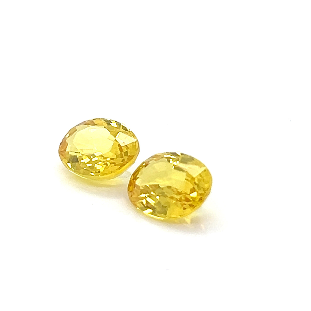 YELLOW SAPPHIRE OVAL