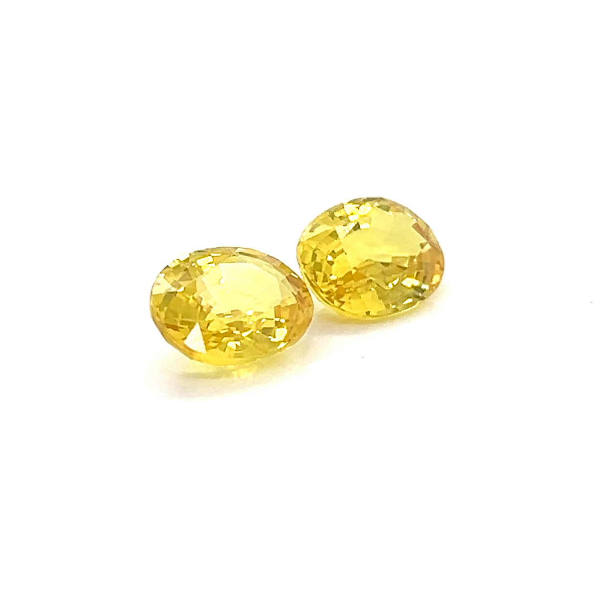 YELLOW SAPPHIRE OVAL