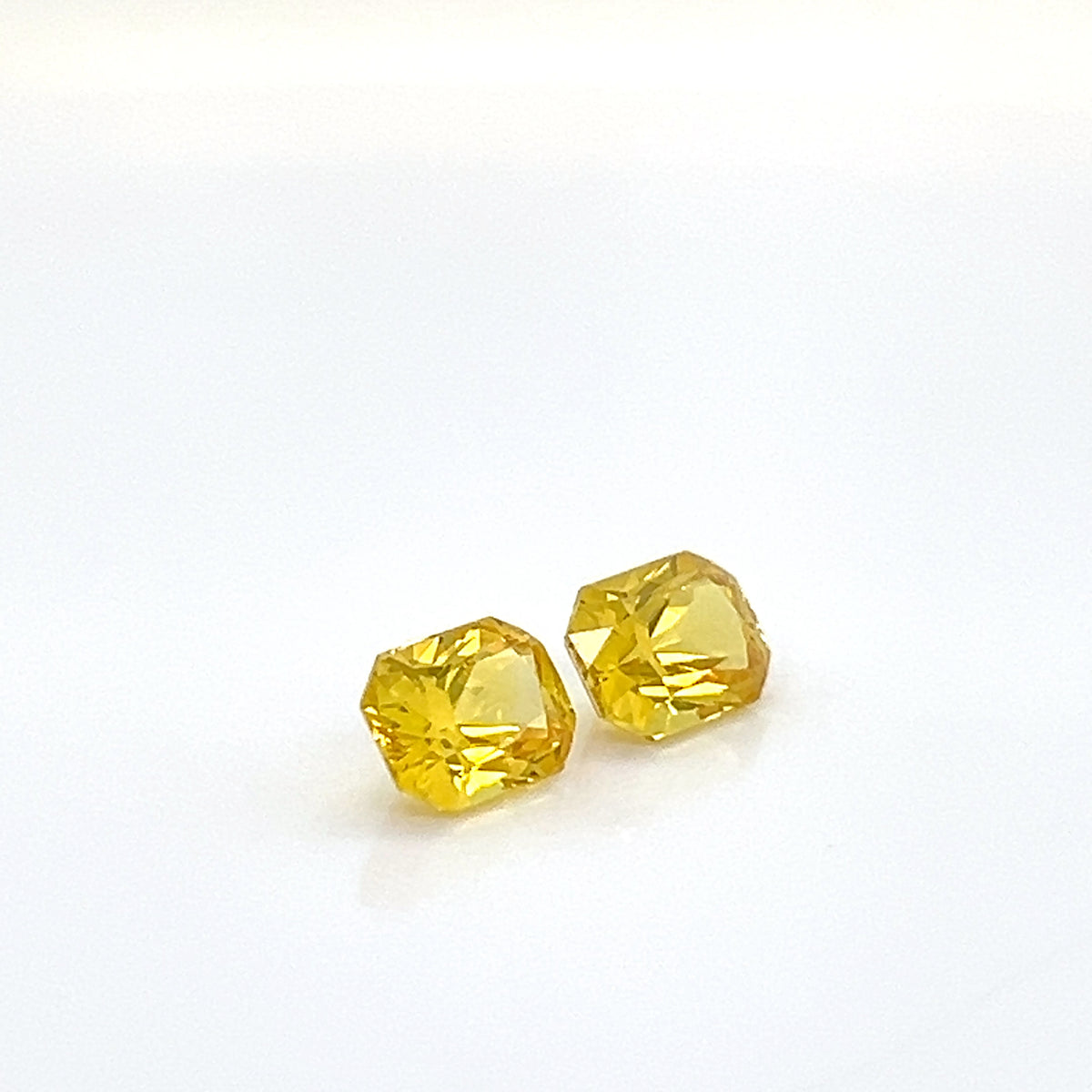 YELLOW SAPPHIRE RADIANT CUT