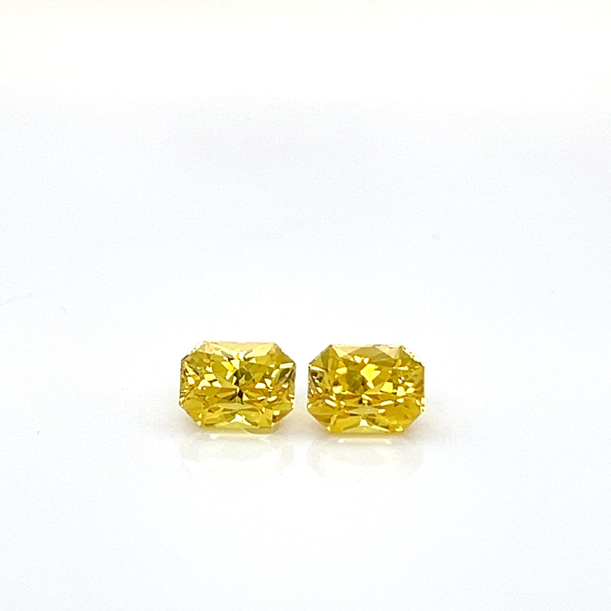 YELLOW SAPPHIRE RADIANT CUT