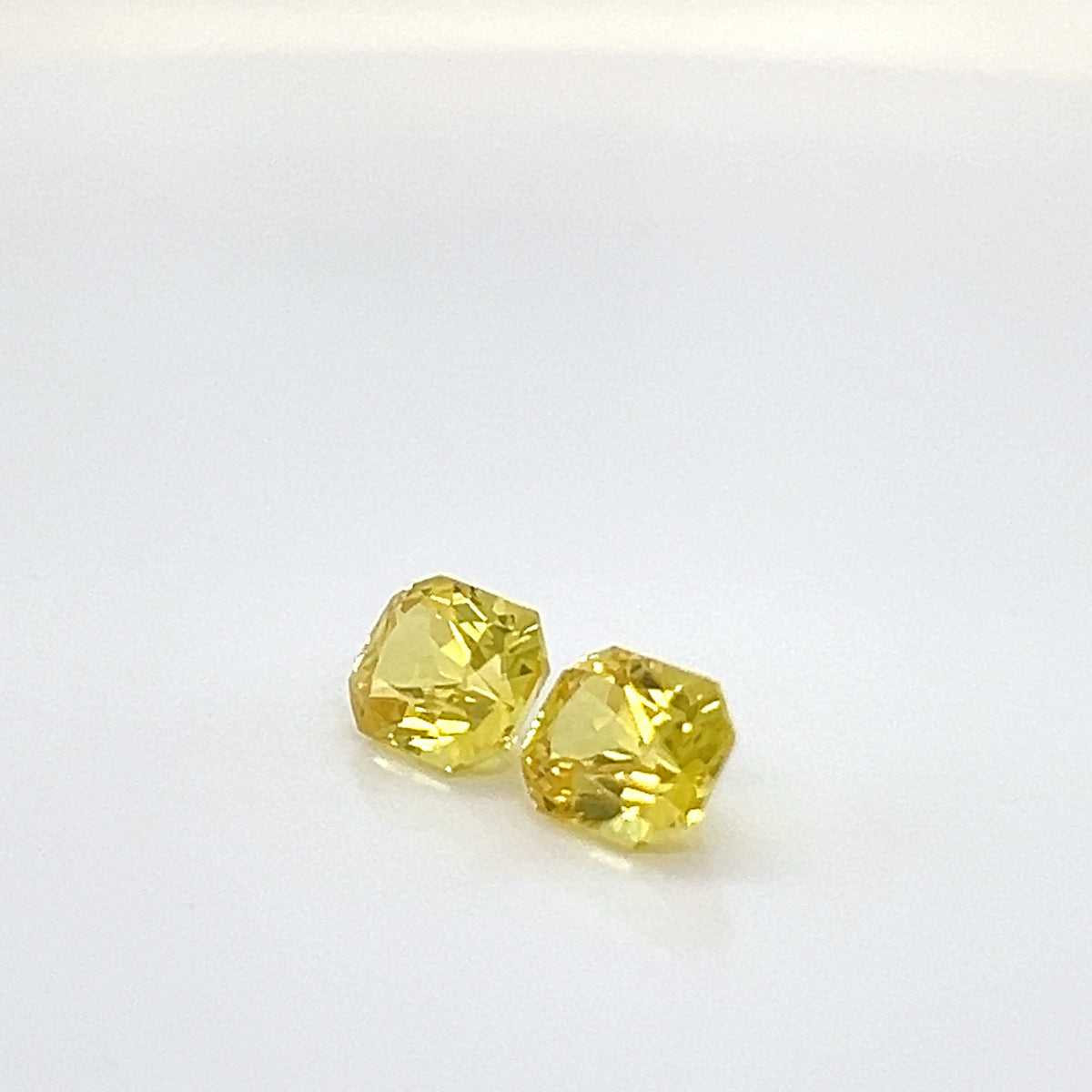 YELLOW SAPPHIRE RADIANT CUT