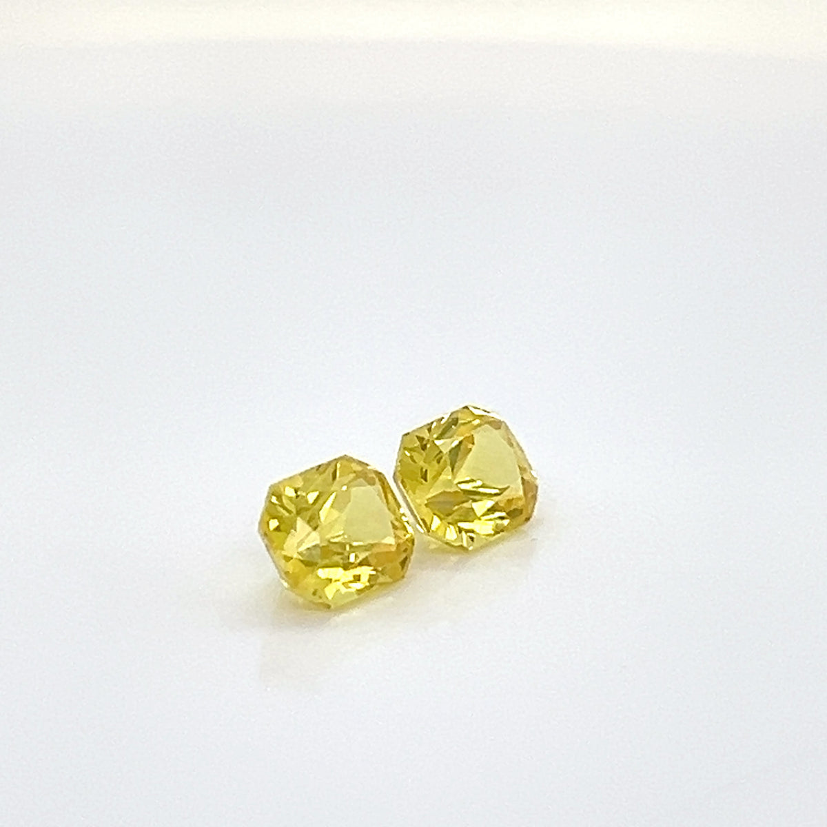 YELLOW SAPPHIRE RADIANT CUT