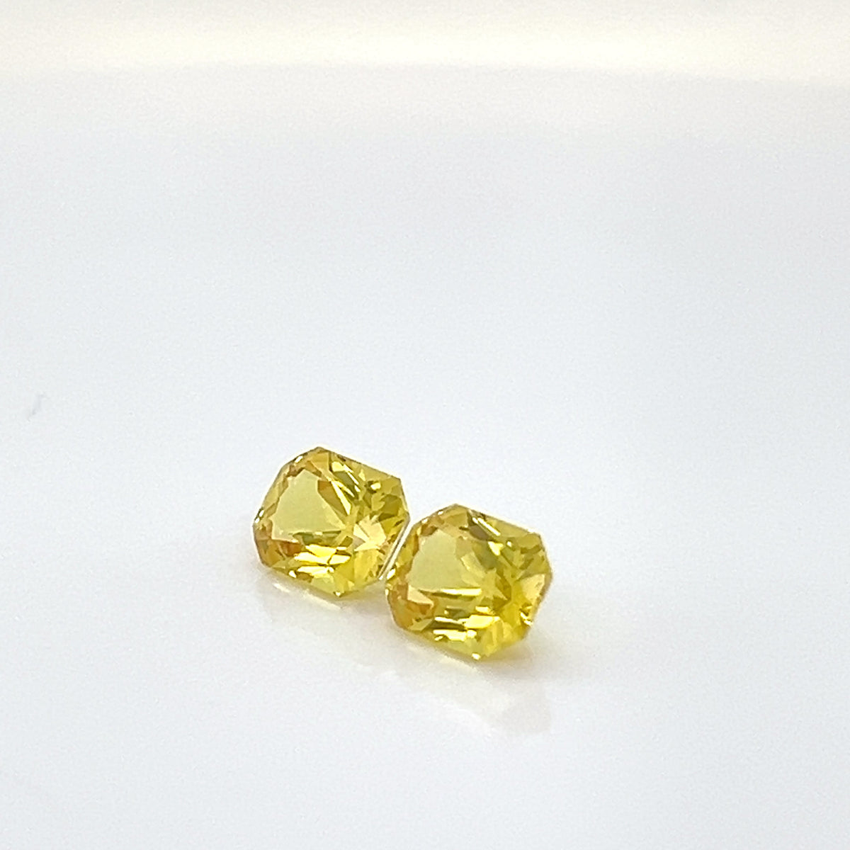 YELLOW SAPPHIRE RADIANT CUT