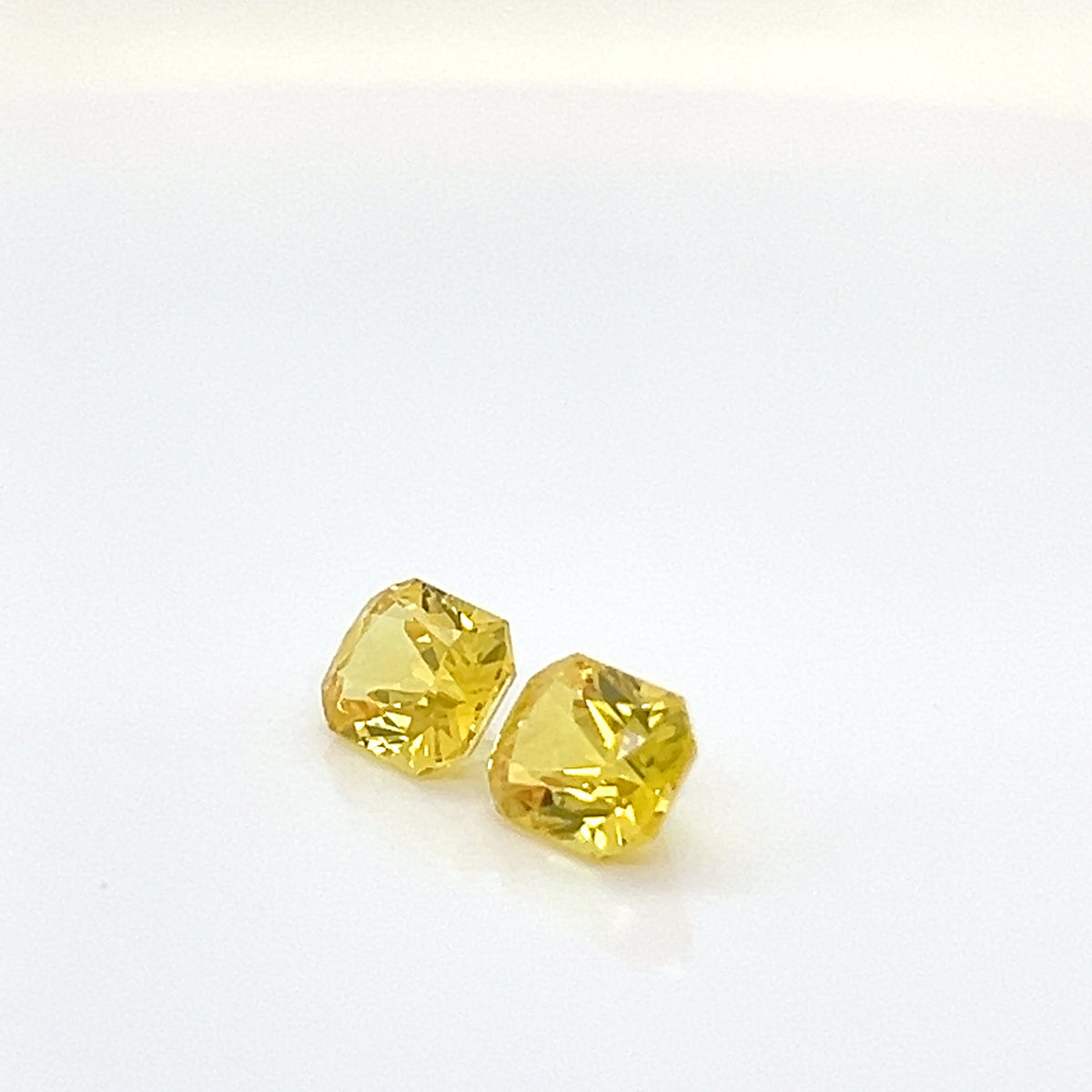 YELLOW SAPPHIRE RADIANT CUT