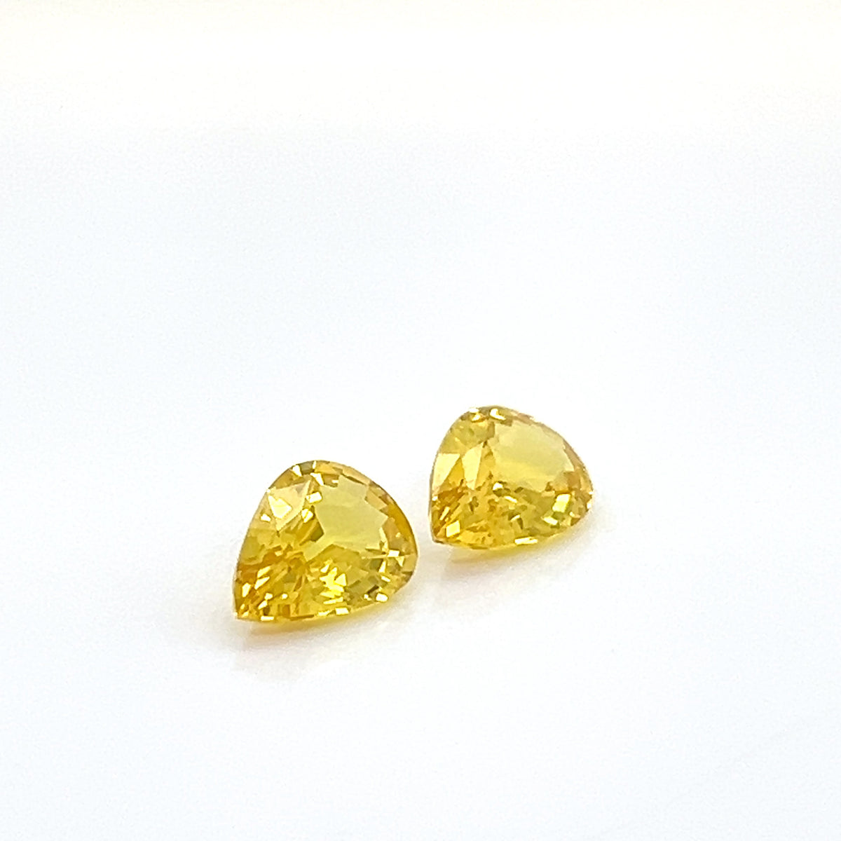 YELLOW SAPPHIRE PEAR