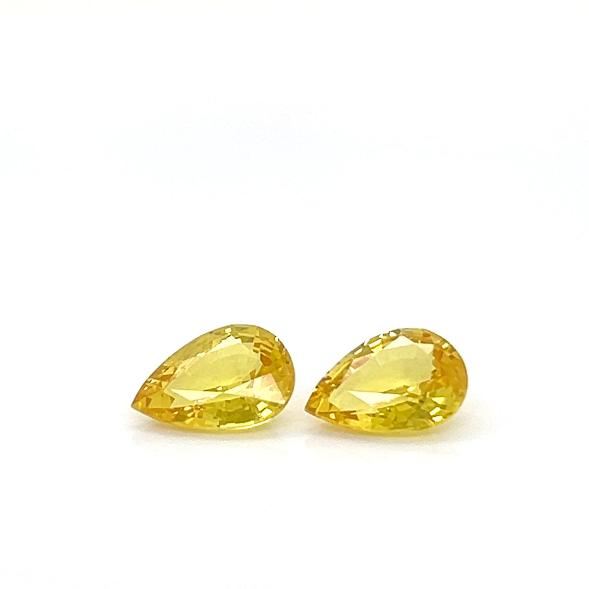 YELLOW SAPPHIRE PEAR