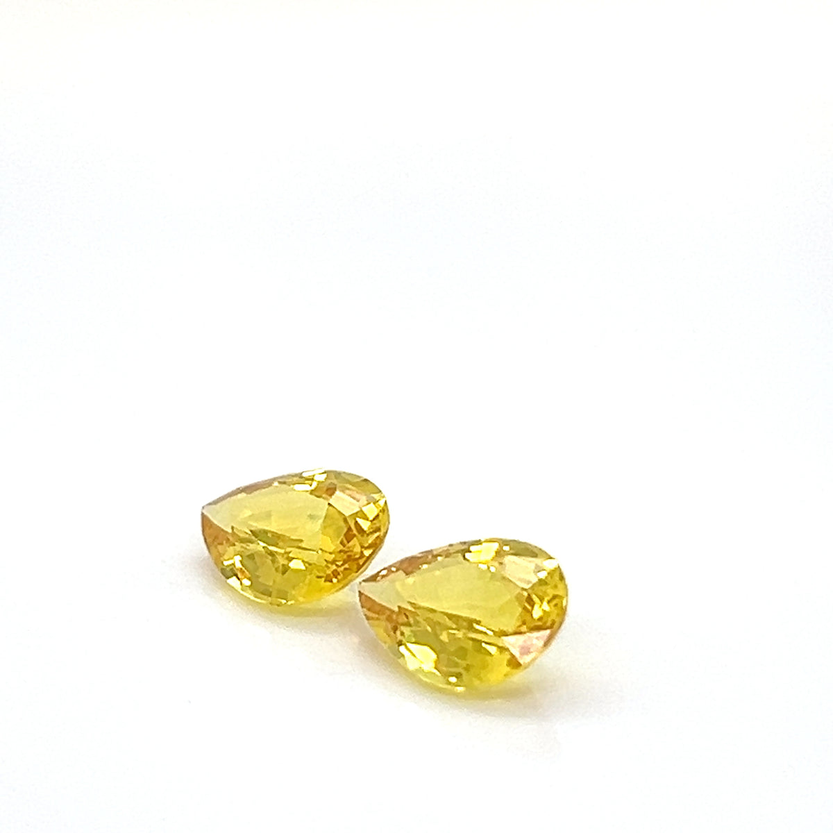 YELLOW SAPPHIRE PEAR