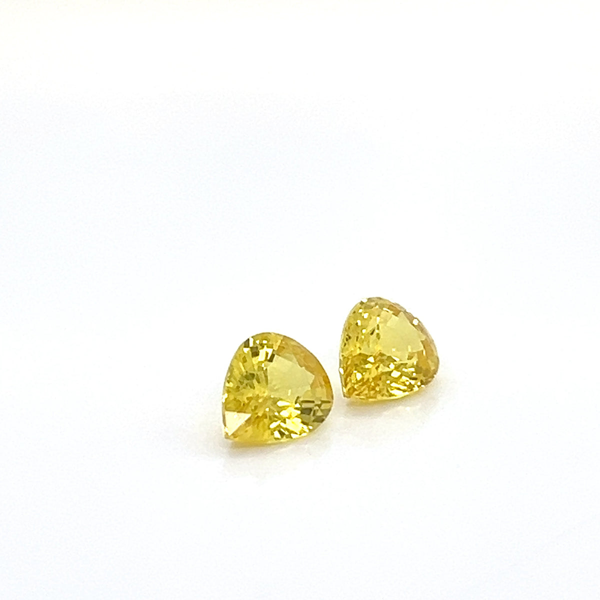 YELLOW SAPPHIRE PEAR