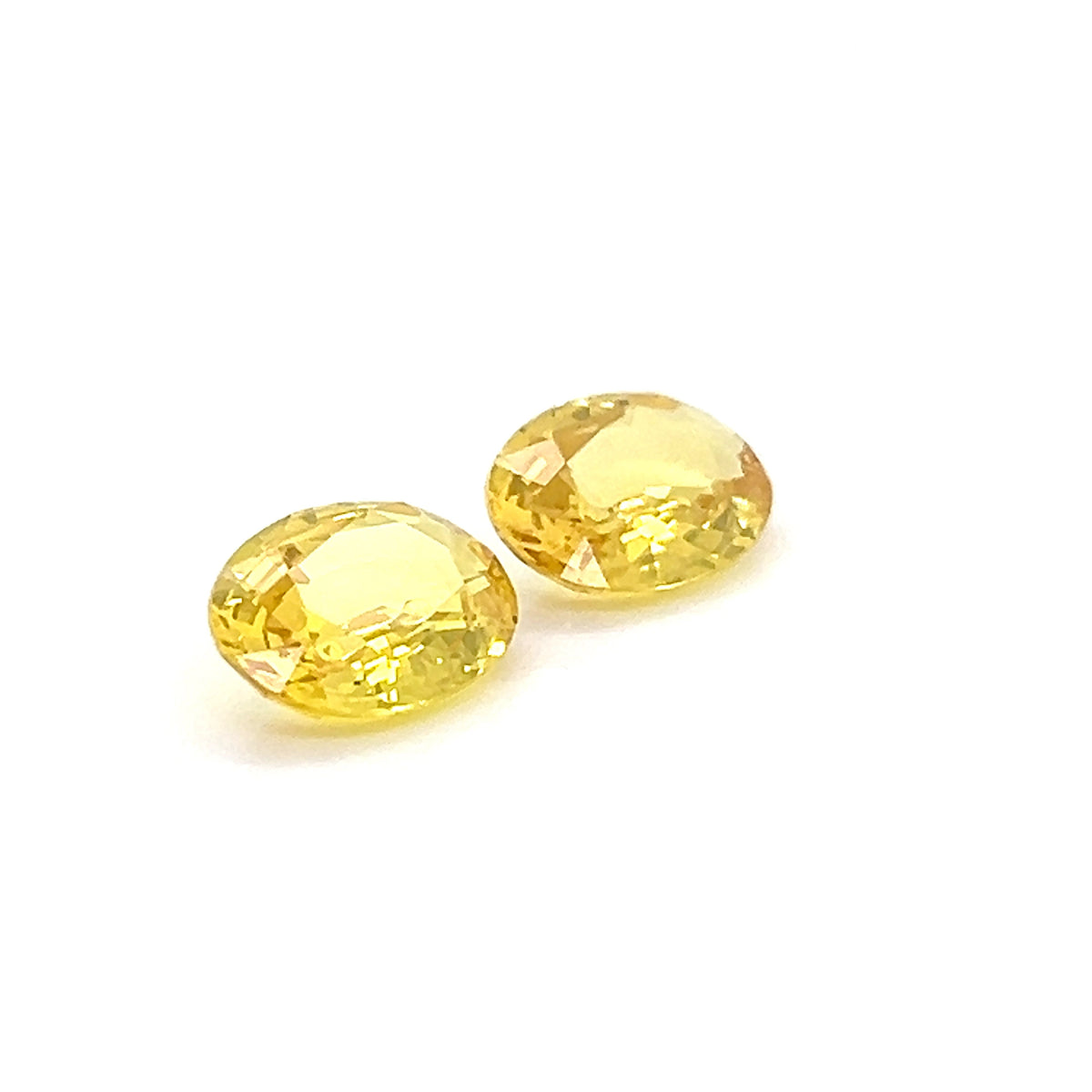 YELLOW SAPPHIRE OVAL