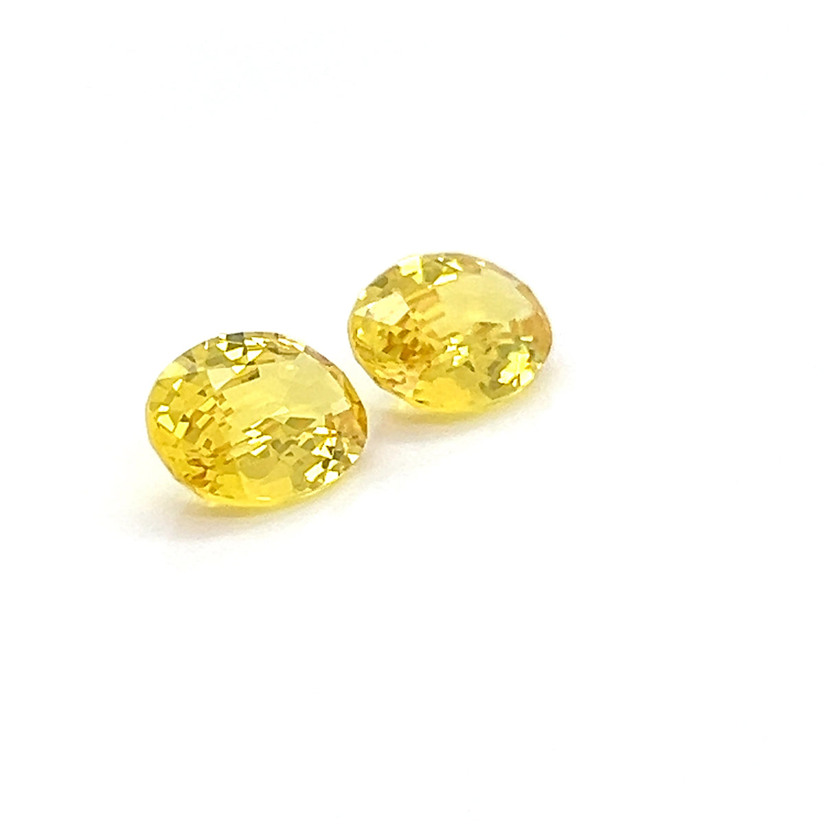 YELLOW SAPPHIRE OVAL