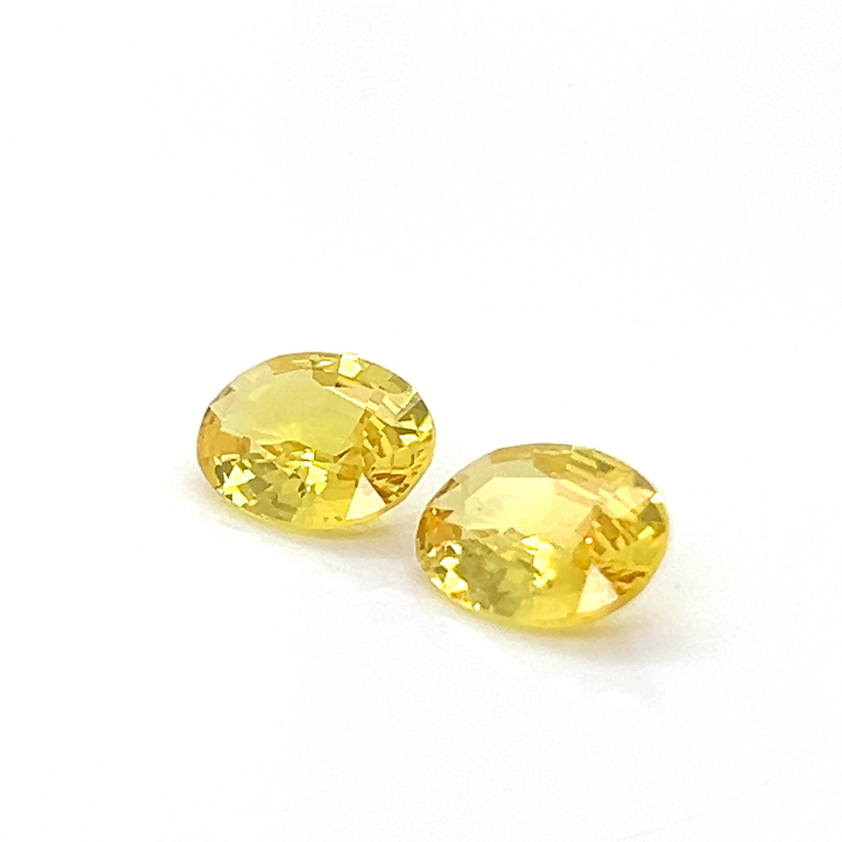 YELLOW SAPPHIRE OVAL