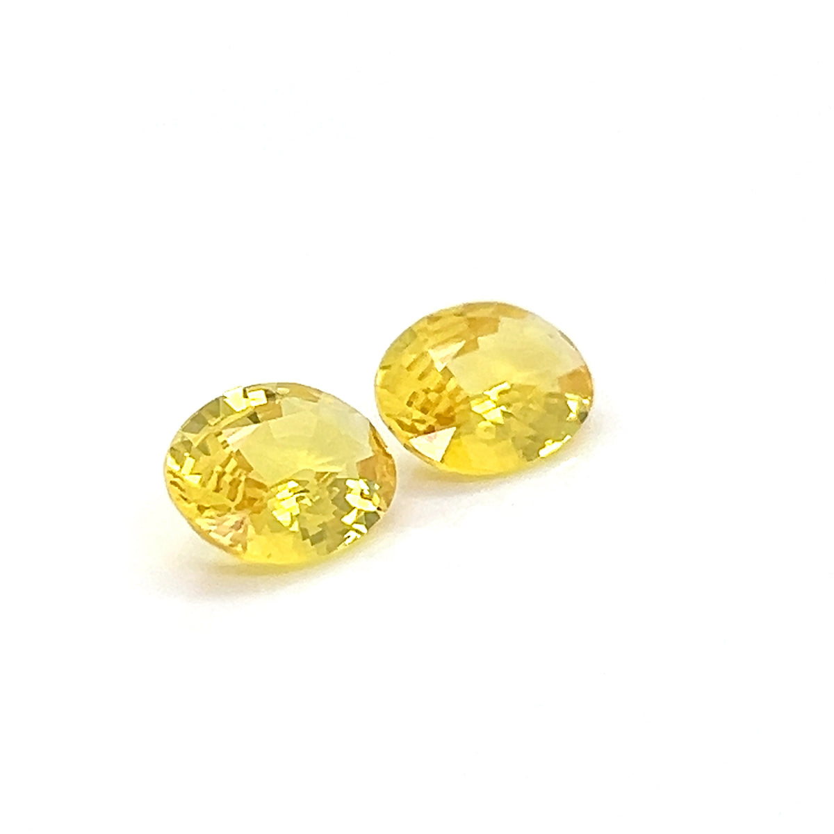 YELLOW SAPPHIRE OVAL