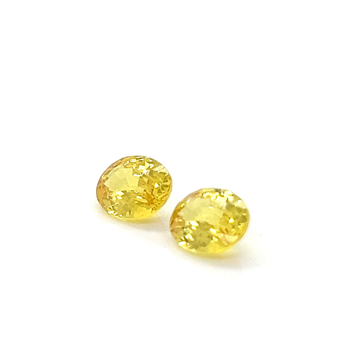 YELLOW SAPPHIRE OVAL