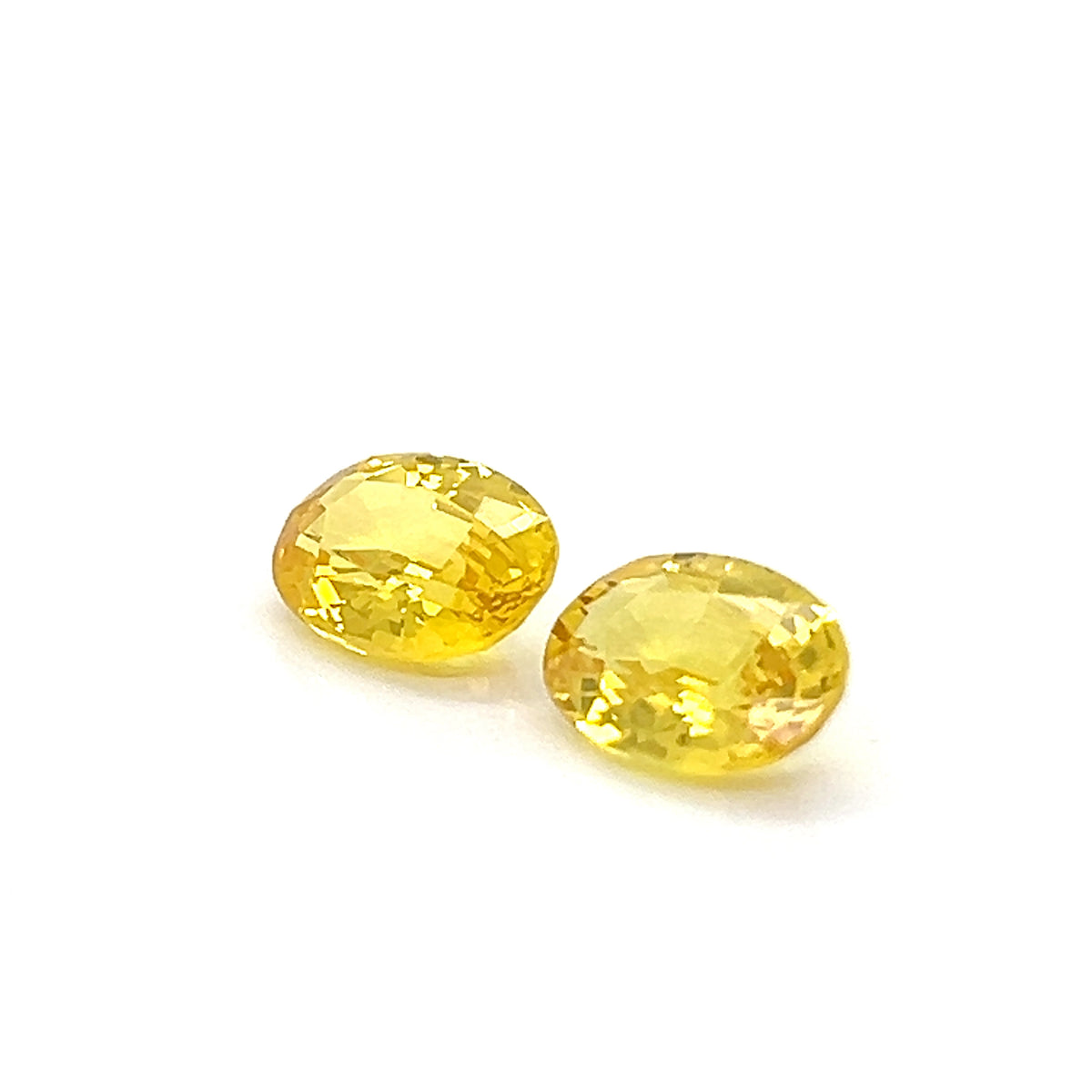 YELLOW SAPPHIRE OVAL