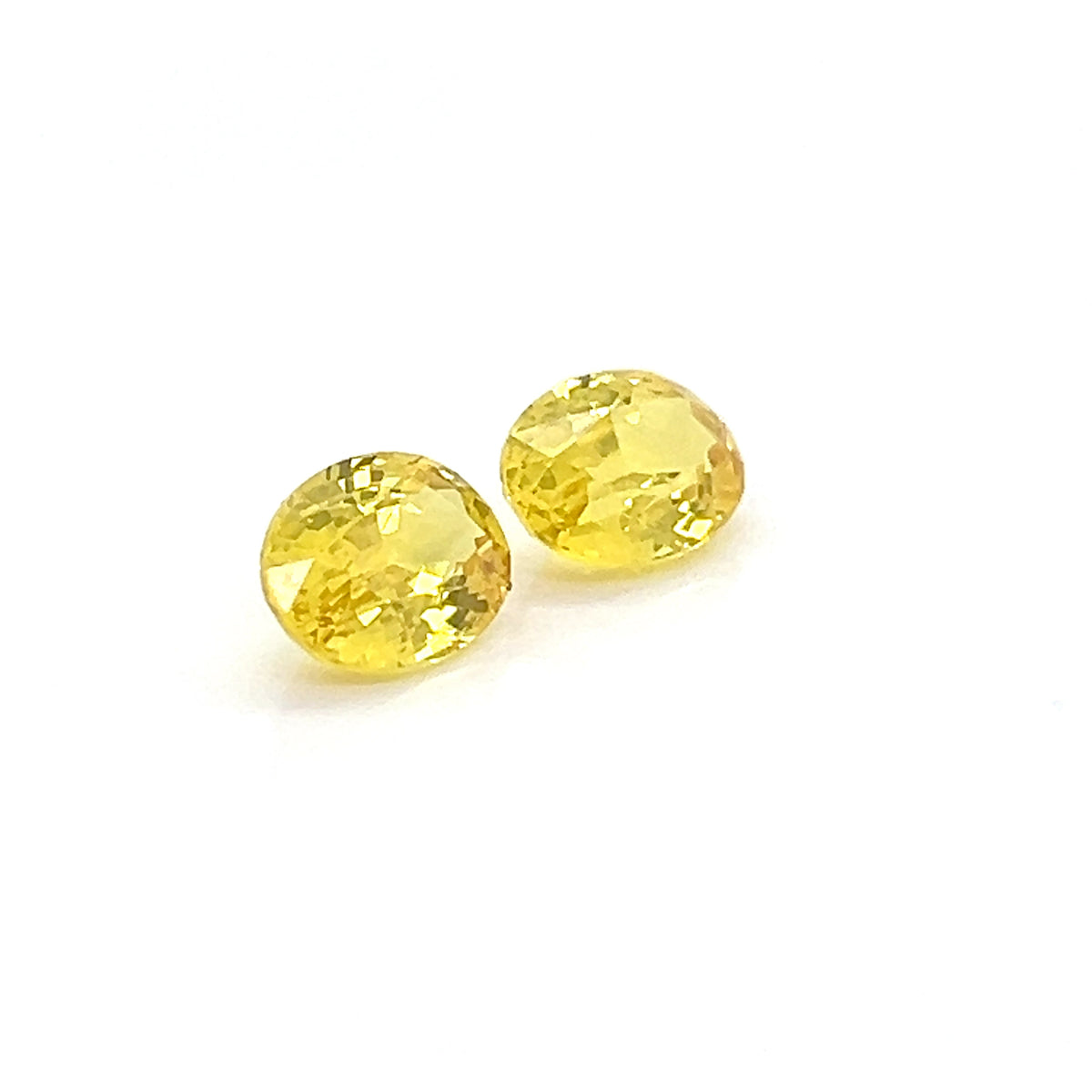 YELLOW SAPPHIRE OVAL