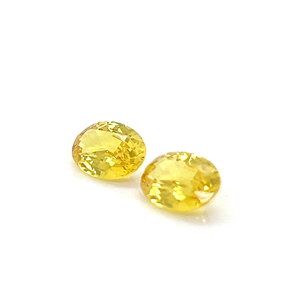 YELLOW SAPPHIRE OVAL
