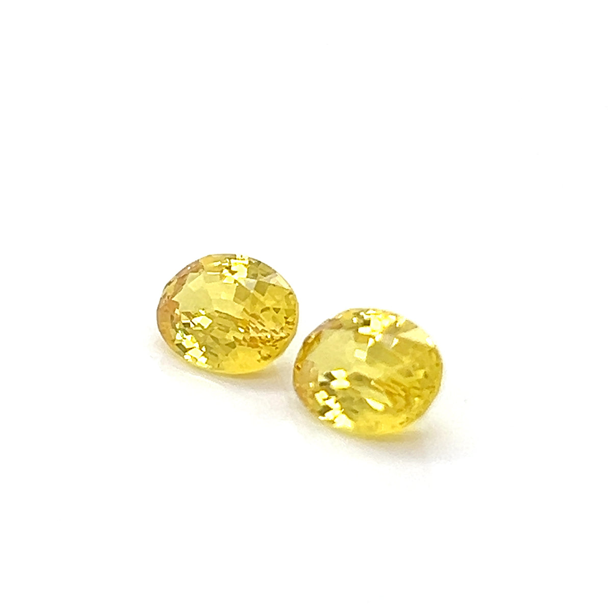 YELLOW SAPPHIRE OVAL