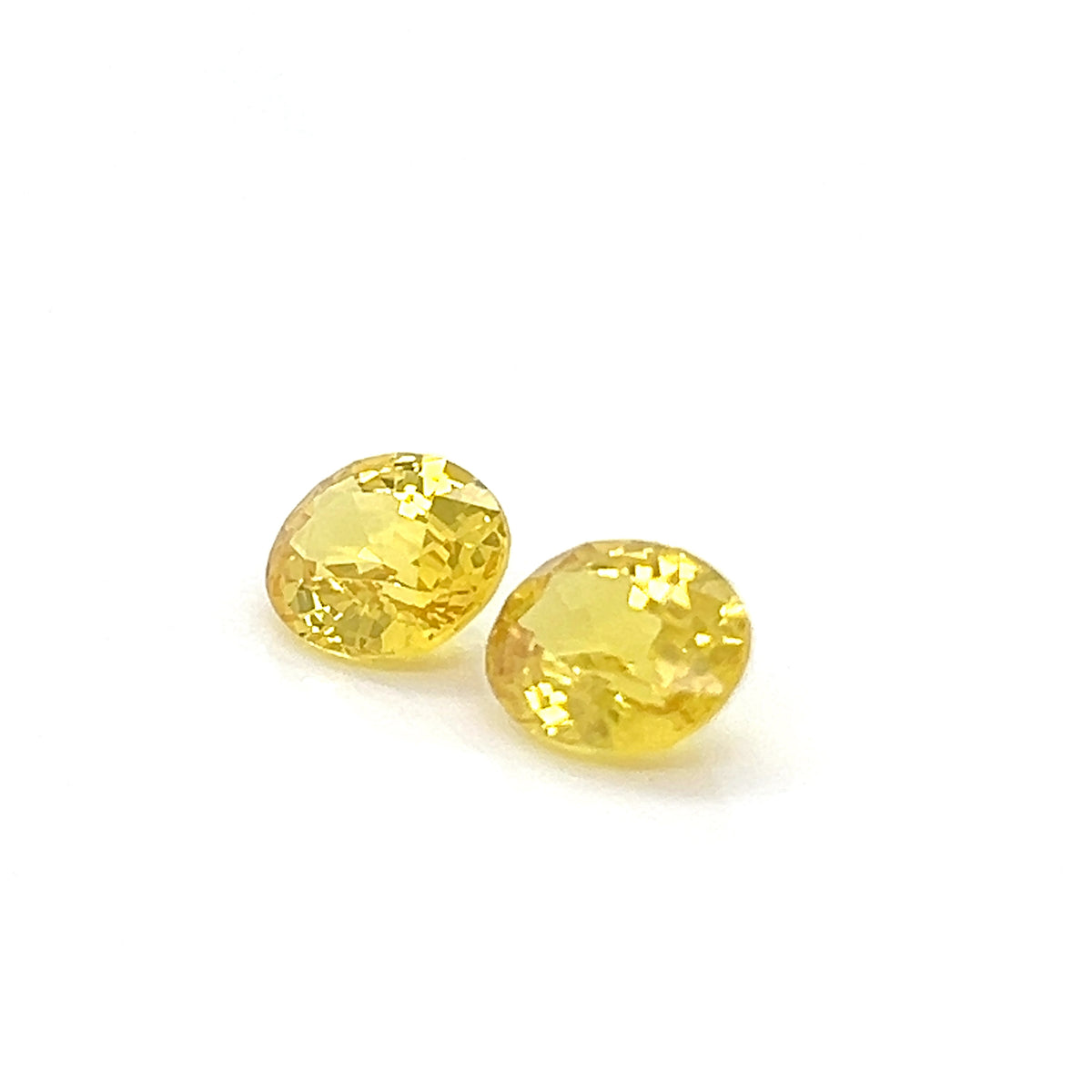 YELLOW SAPPHIRE OVAL