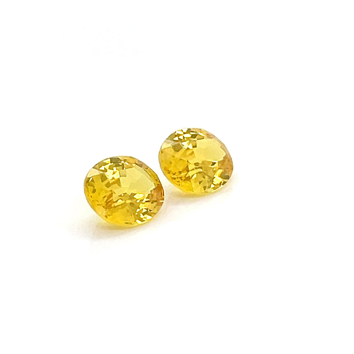 YELLOW SAPPHIRE OVAL