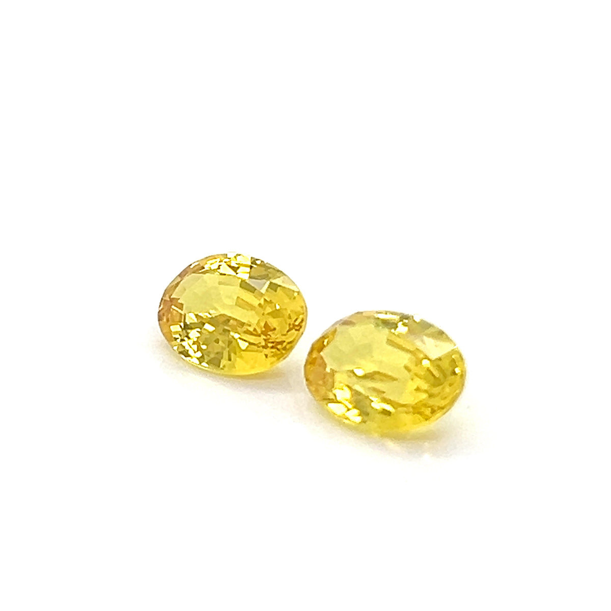 YELLOW SAPPHIRE OVAL