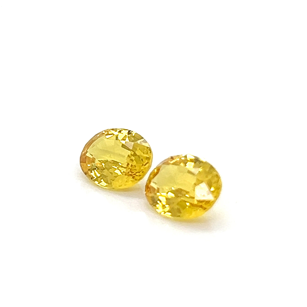 YELLOW SAPPHIRE OVAL