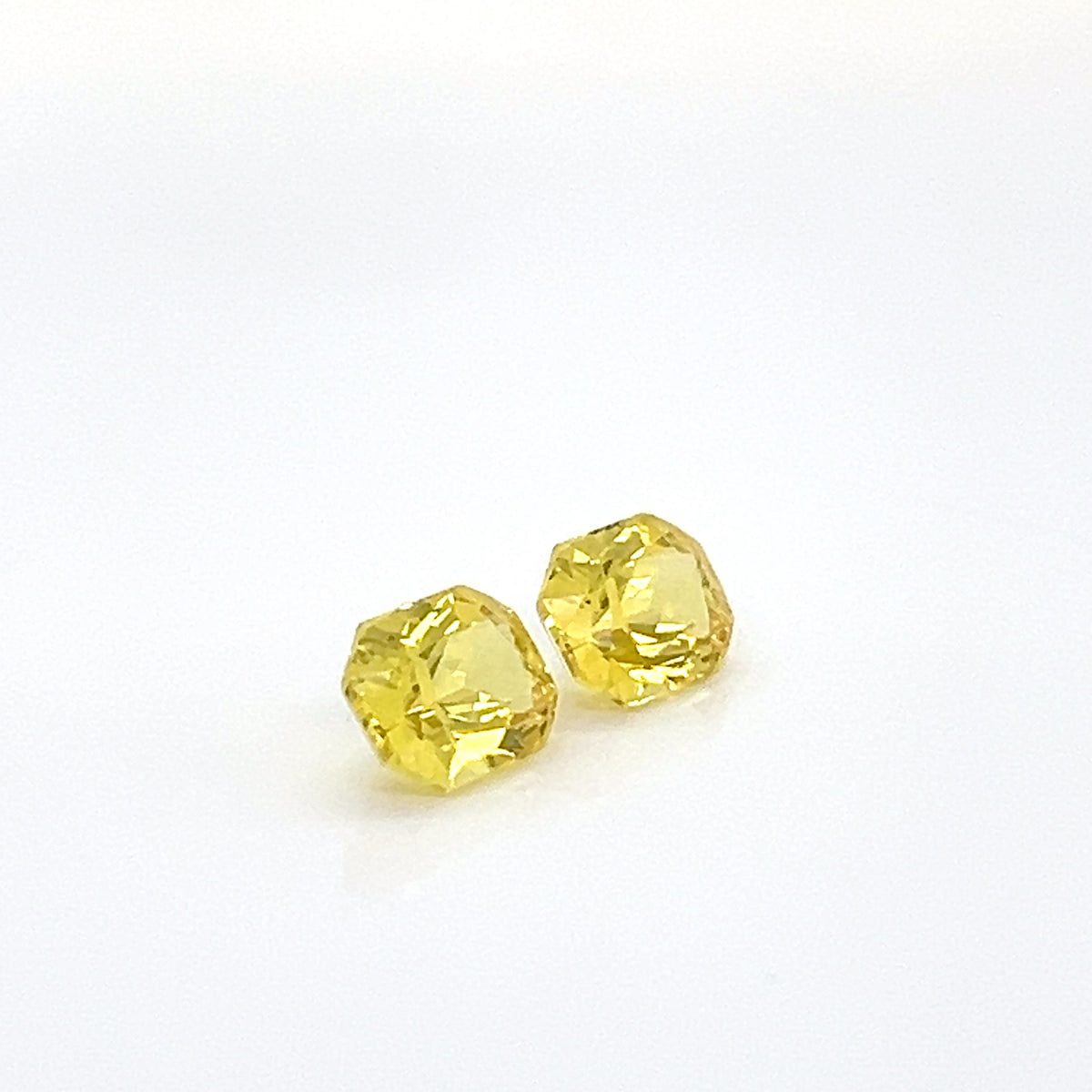 YELLOW SAPPHIRE RADIANT CUT