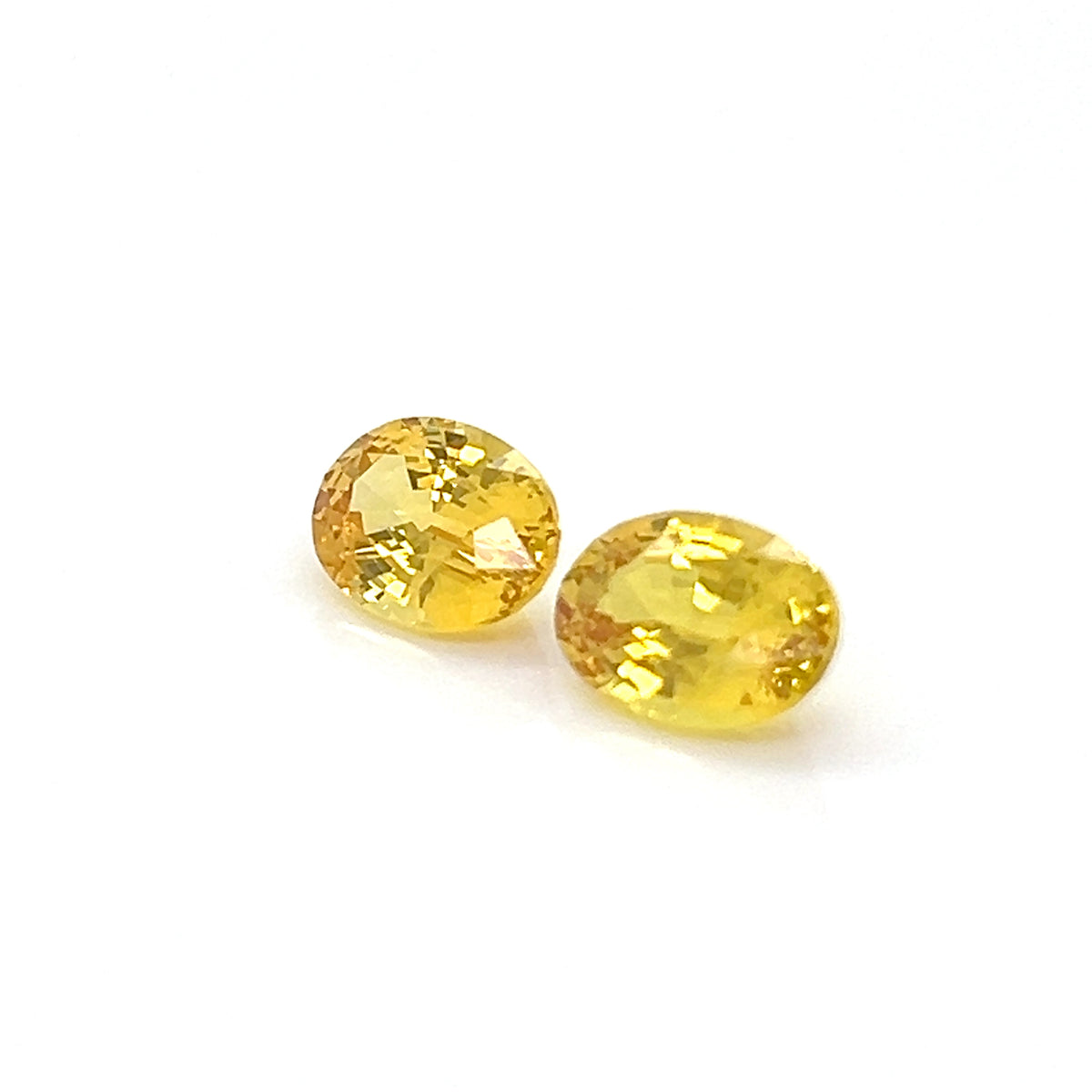 YELLOW SAPPHIRE OVAL