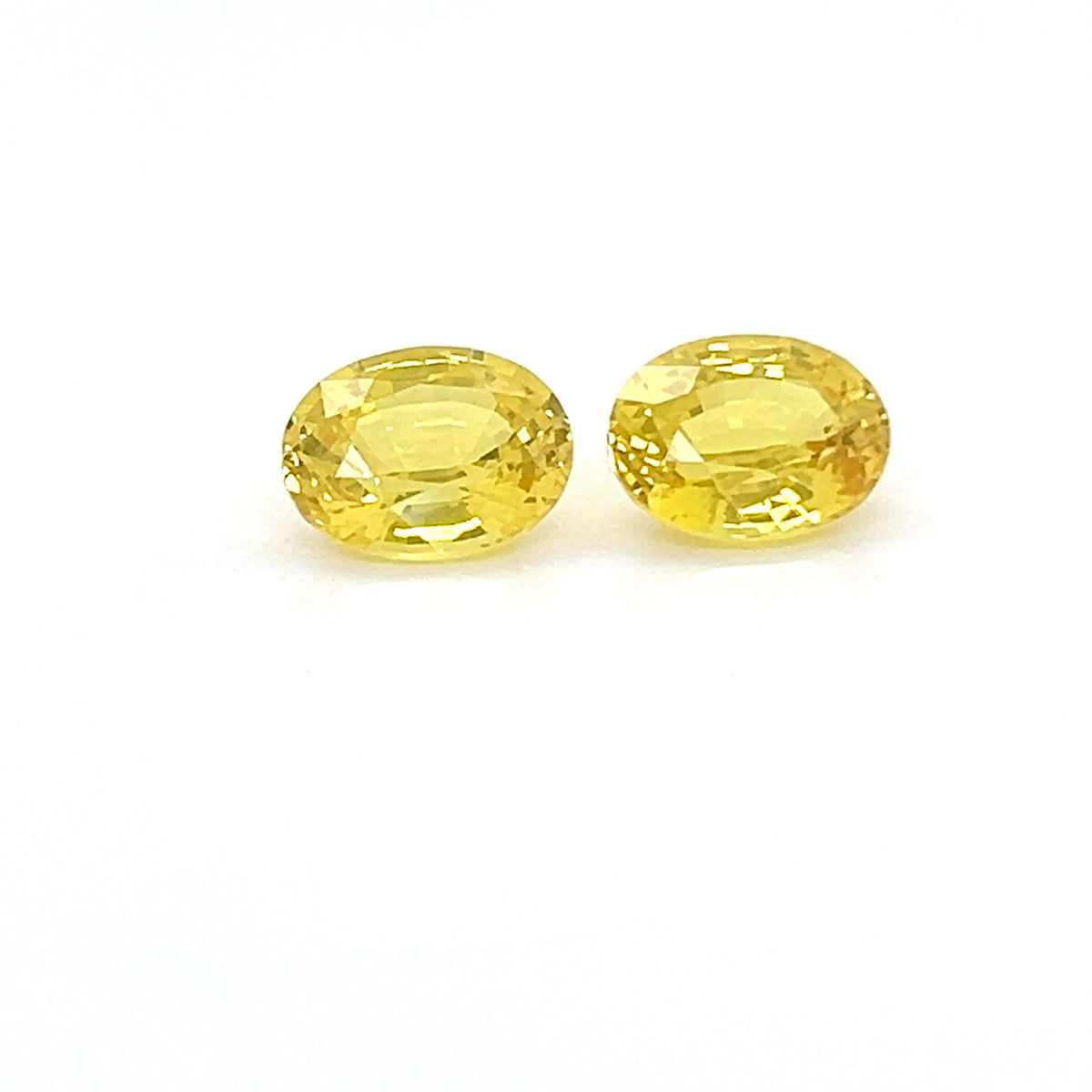 YELLOW SAPPHIRE OVAL
