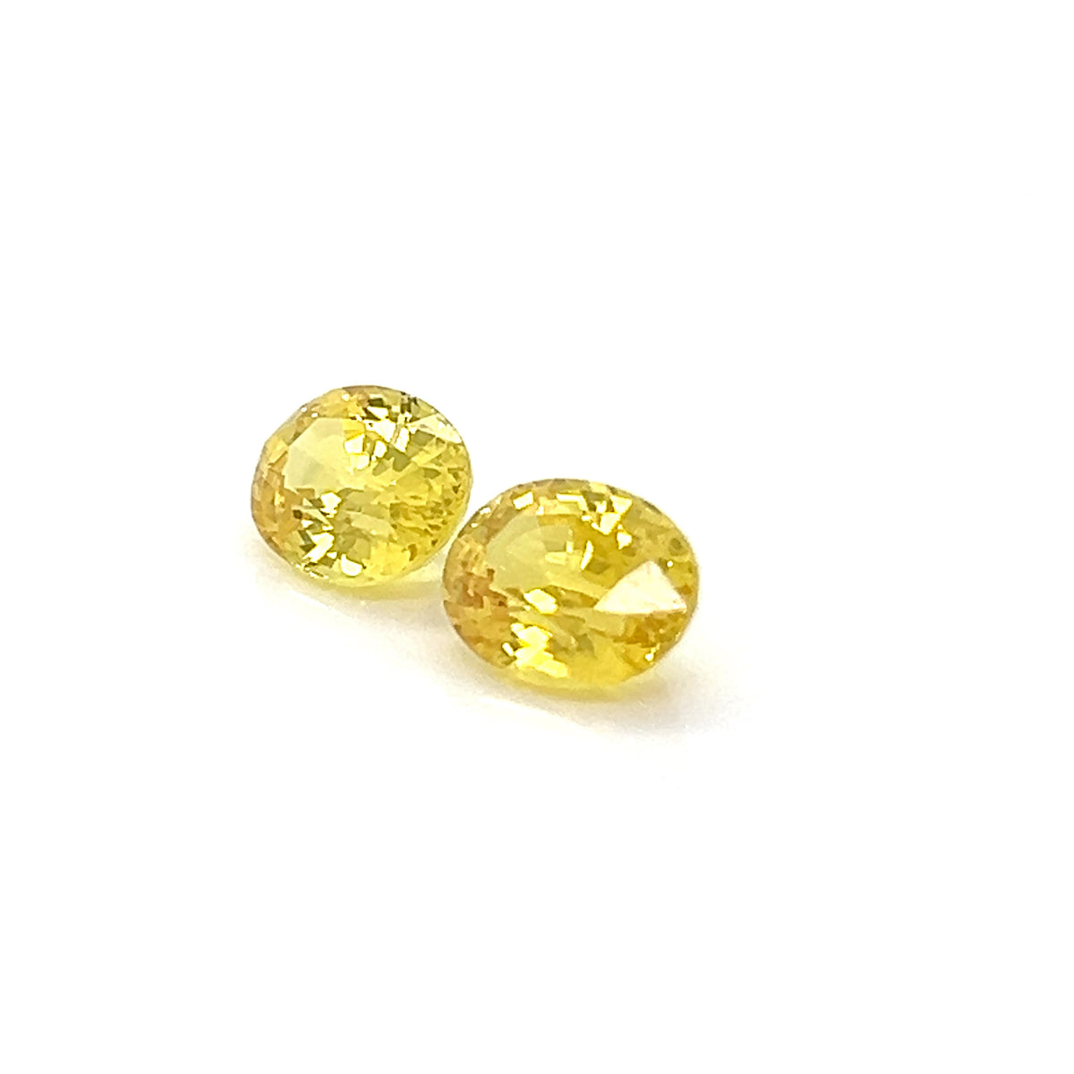 YELLOW SAPPHIRE OVAL
