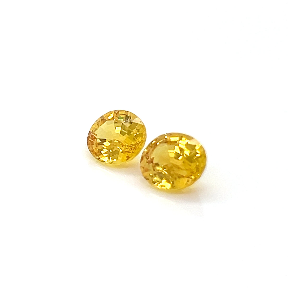 YELLOW SAPPHIRE OVAL